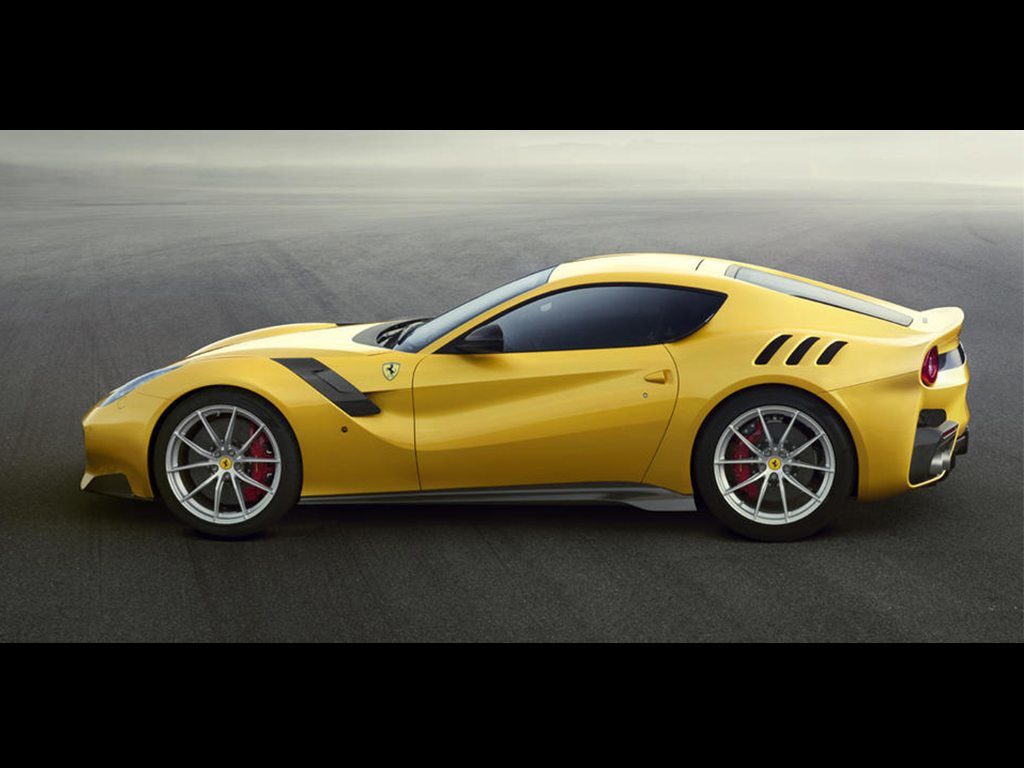 Ferrari F12 tdf, 769 caballos de fuerza pura