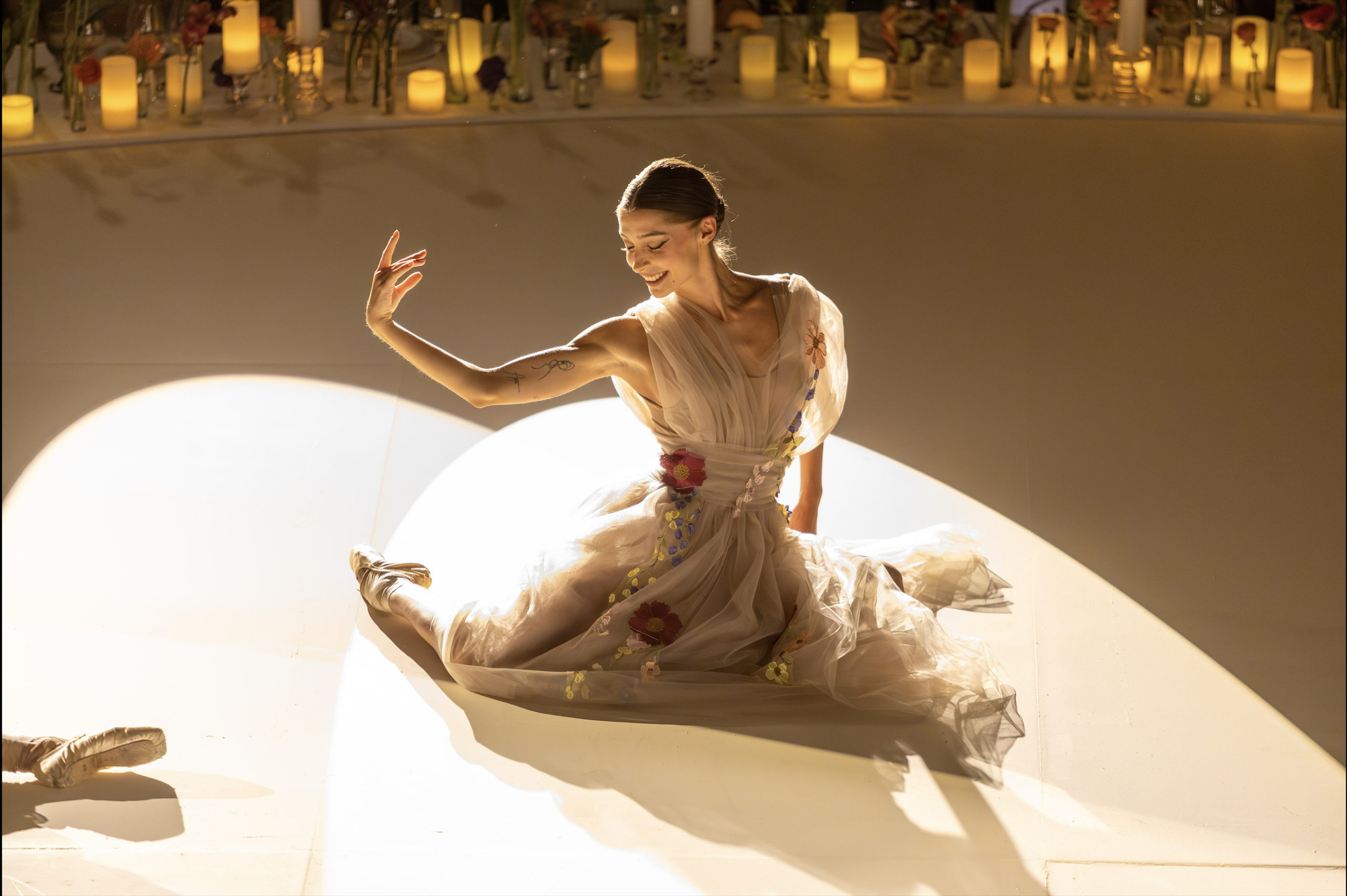 Bvlgari celebra Serpenti Infinito con una experiencia dedicada al arte en el Museo Kaluz